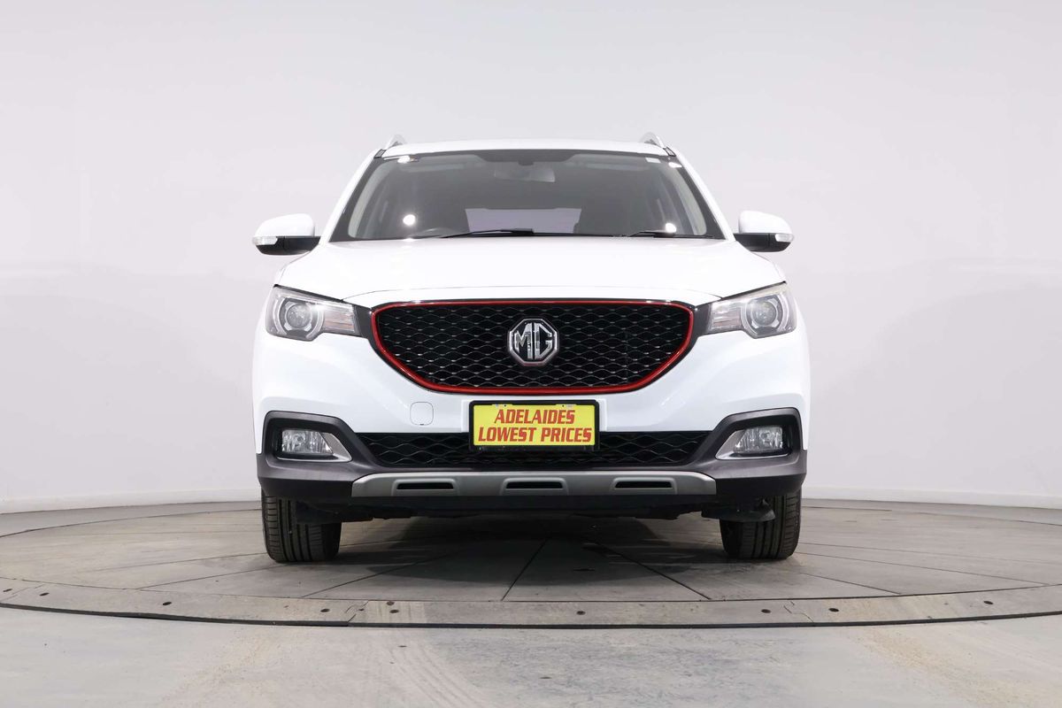 2018 MG ZS Essence AZS1