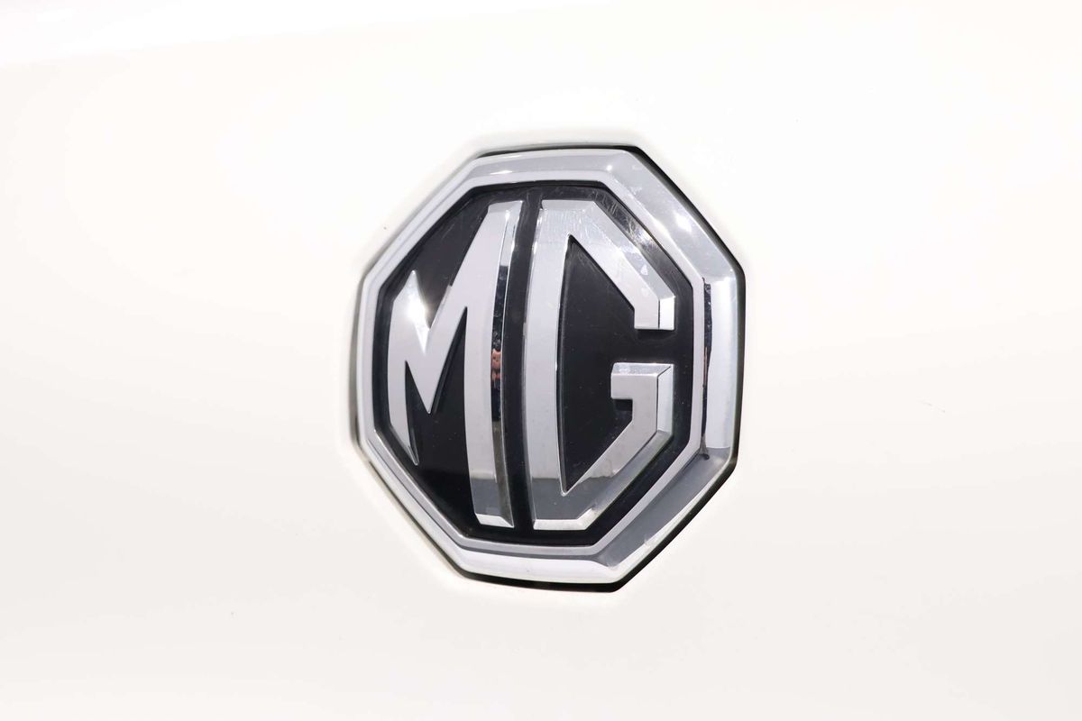 2018 MG ZS Essence AZS1