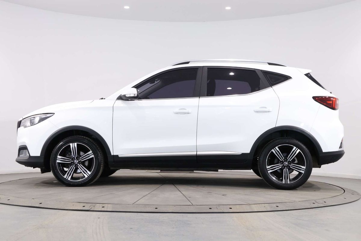 2018 MG ZS Essence AZS1