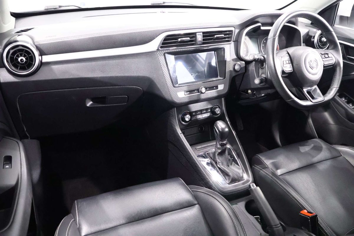 2018 MG ZS Essence AZS1
