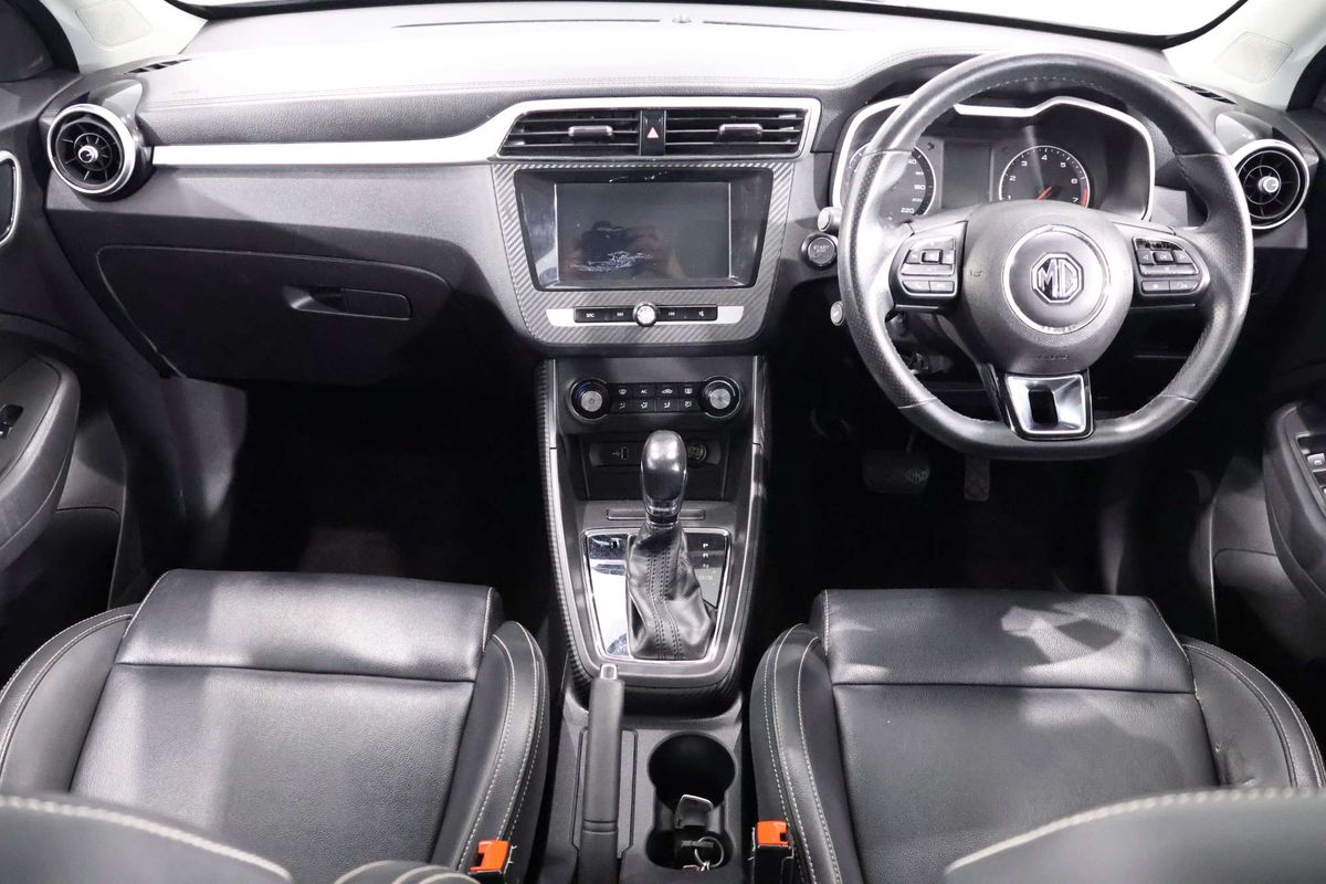 2018 MG ZS Essence AZS1