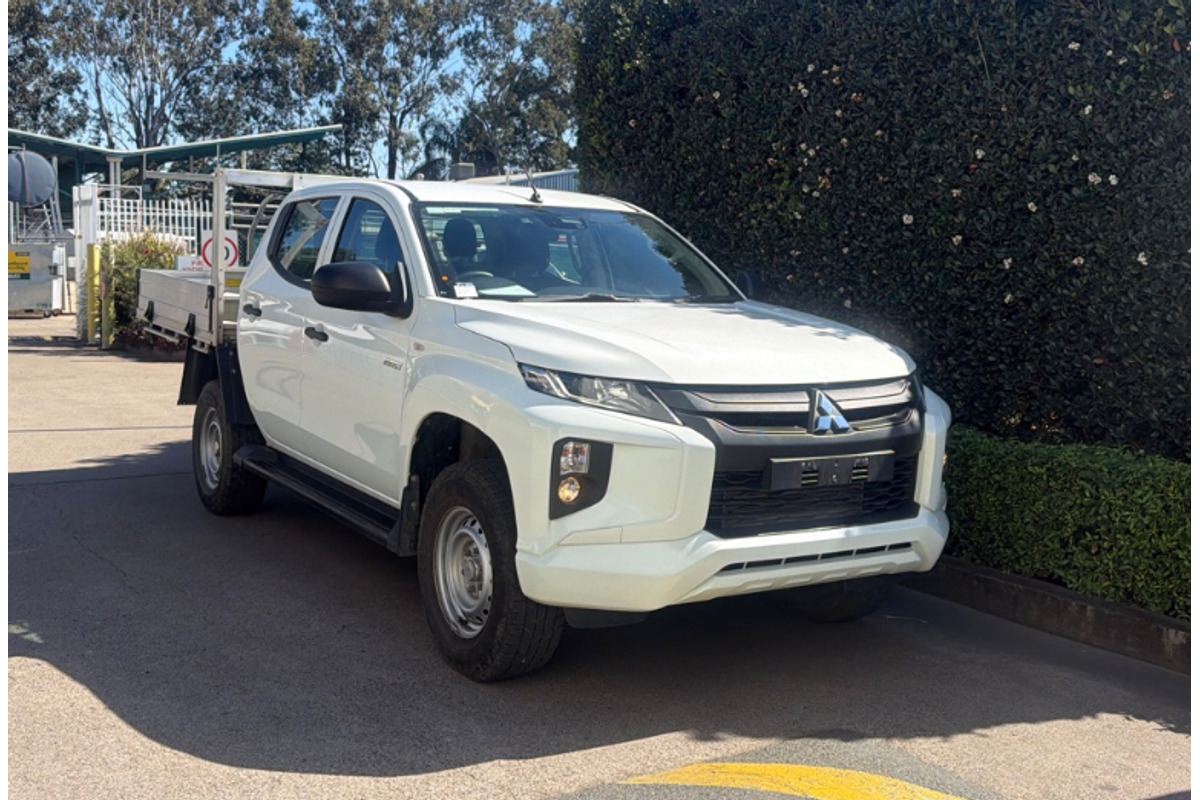 2023 Mitsubishi Triton GLX MR 4X4