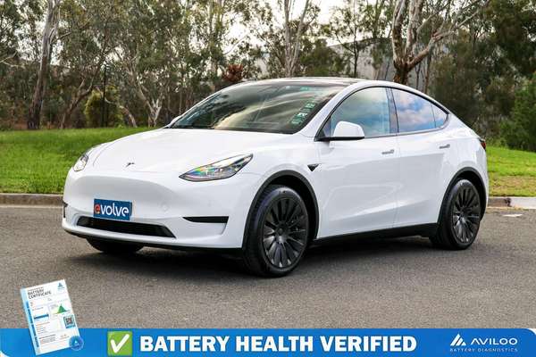 2024 Tesla Model Y Rear-Wheel Drive