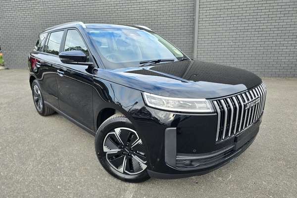 2026 OMODA JAECOO J5 Hybrid Summit