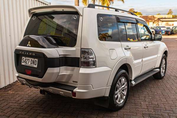 2018 Mitsubishi Pajero GLX NX thumb-8