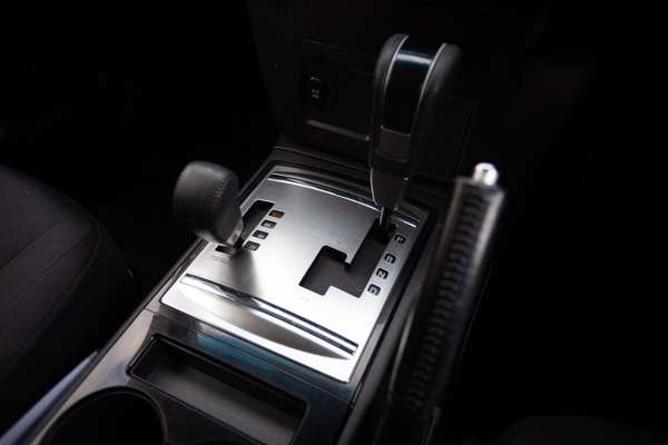 2018 Mitsubishi Pajero GLX NX thumb-26