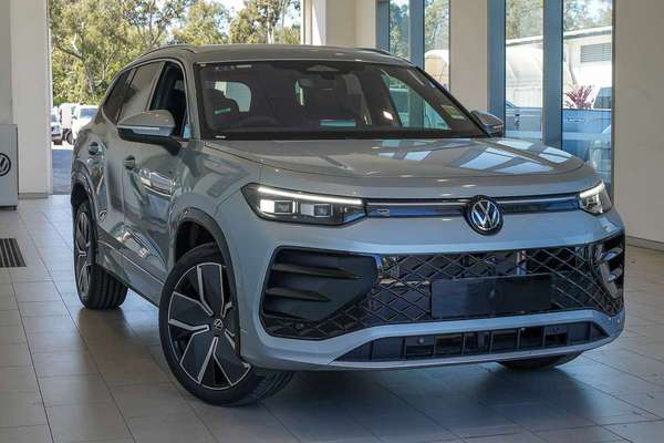 2026 Volkswagen Tayron 200TSI eHybrid R-Line R4