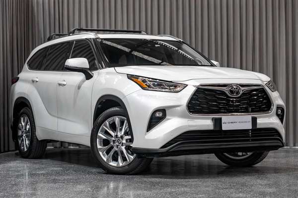 2022 Toyota Kluger Grande GSU75R