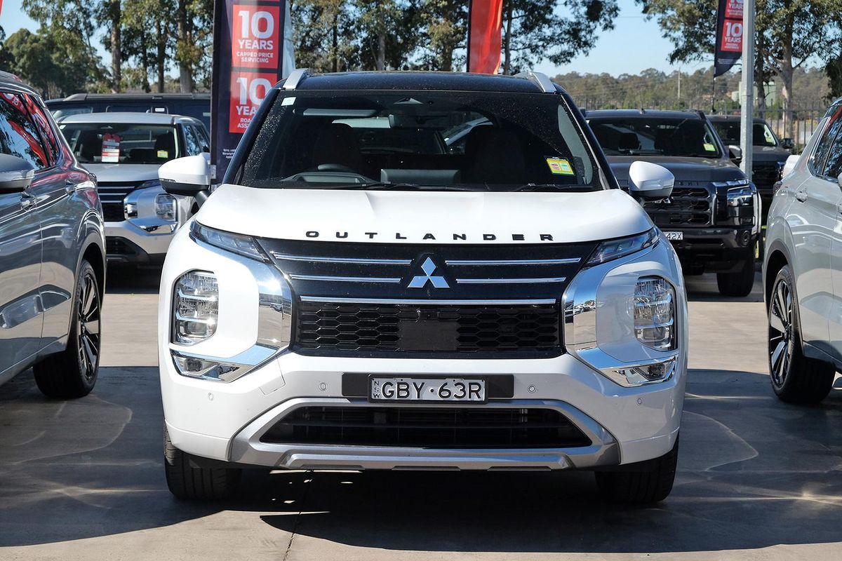 2025 Mitsubishi Outlander Exceed Tourer ZM