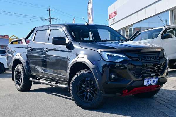 2026 Isuzu D-MAX BLADE 4X4