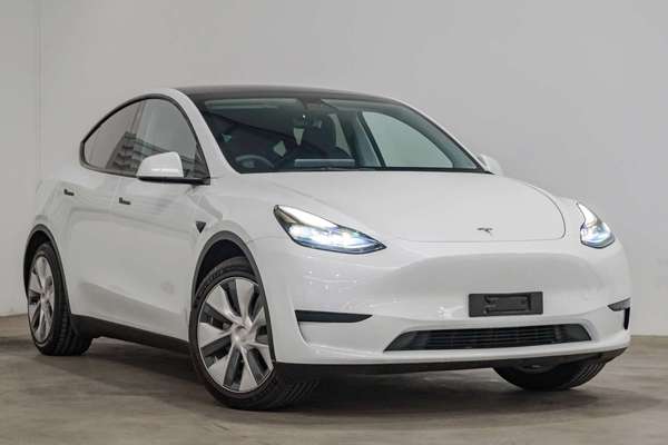 2023 Tesla Model Y Rear-Wheel Drive