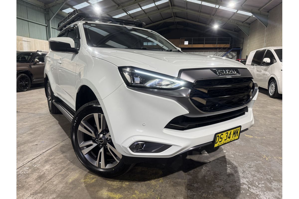2023 Isuzu MU-X LS-T