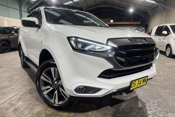 2023 Isuzu MU-X LS-T