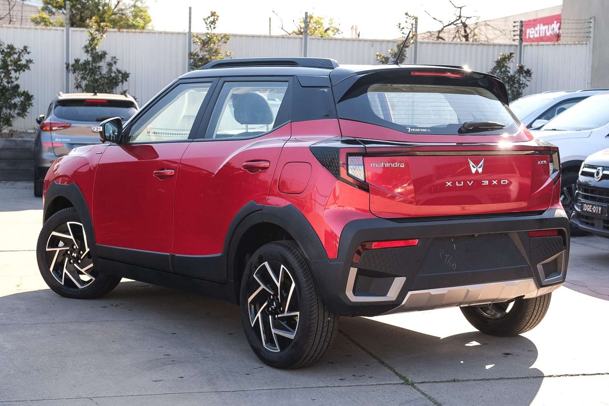 2025 Mahindra XUV3XO AX7L