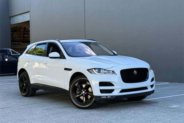 2017 Jaguar F-PACE 30d Prestige X761