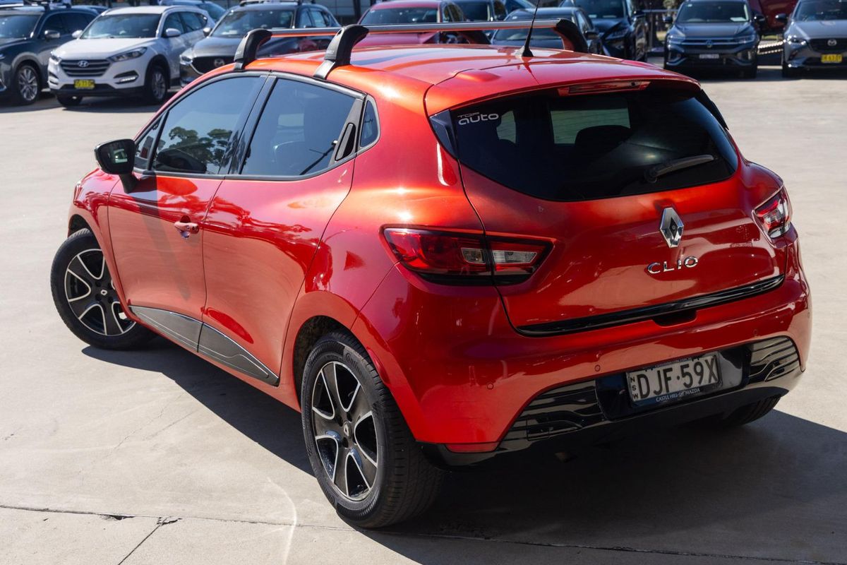 2016 Renault Clio Expression IV B98