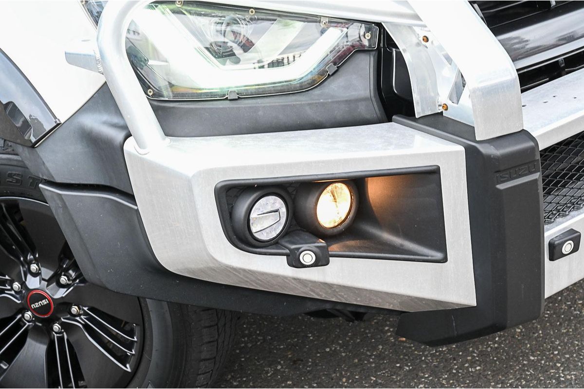 2022 Isuzu D-MAX X-TERRAIN 4X4