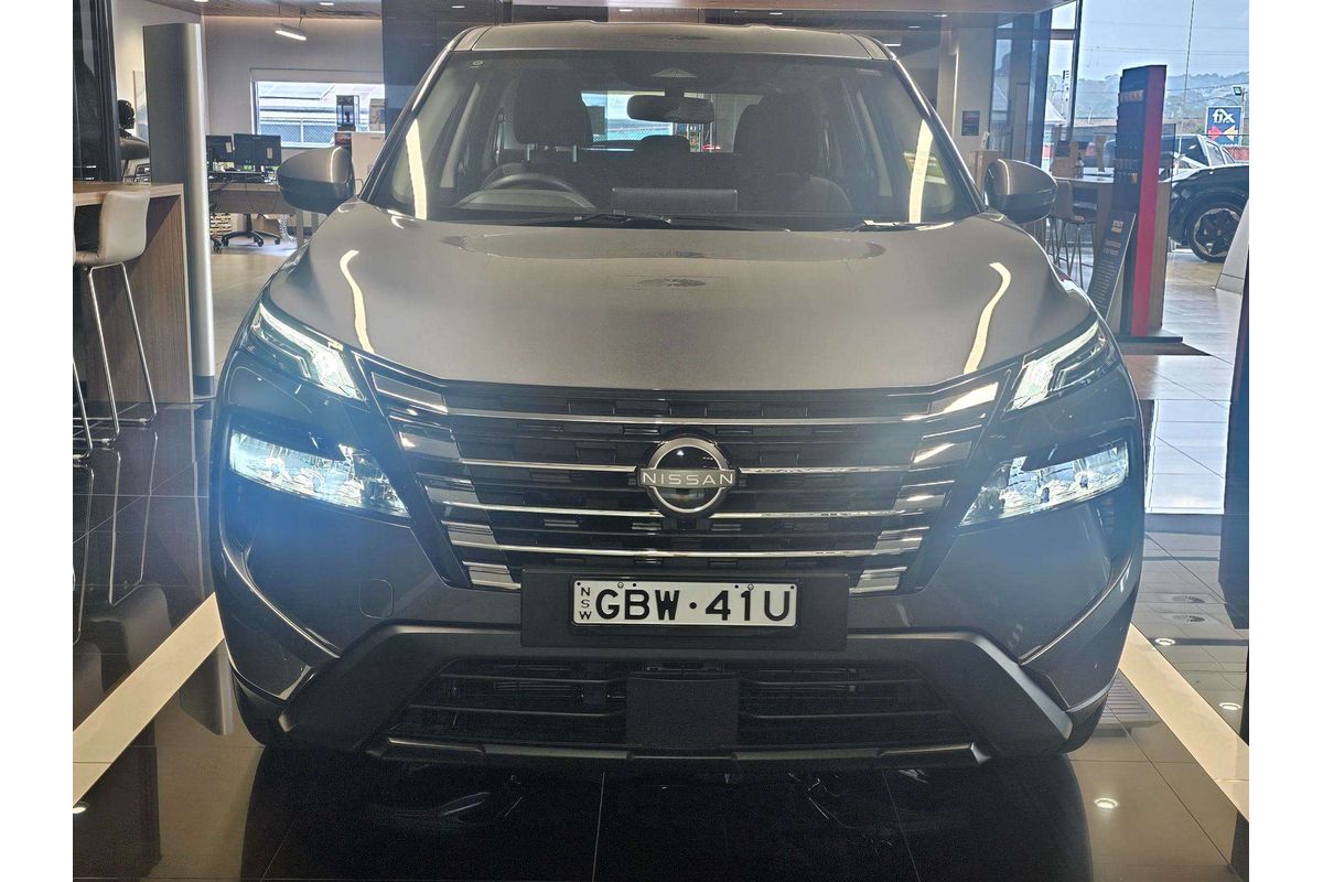 2026 Nissan X-TRAIL ST T33