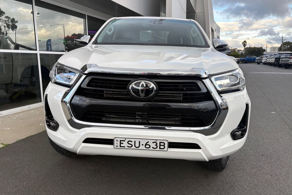 2022 Toyota Hilux SR5 GUN126R 4X4