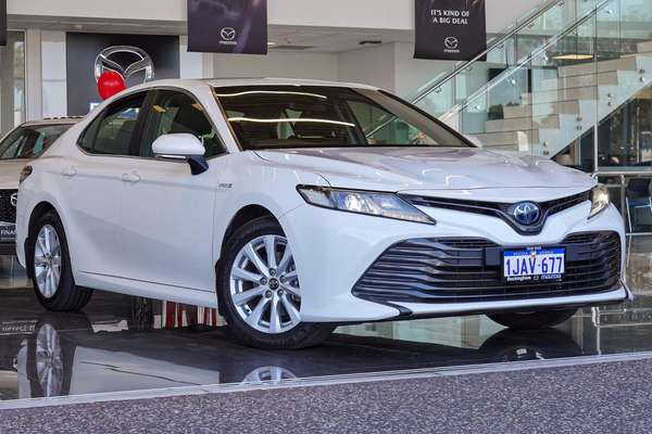 2019 Toyota Camry Ascent AXVH71R