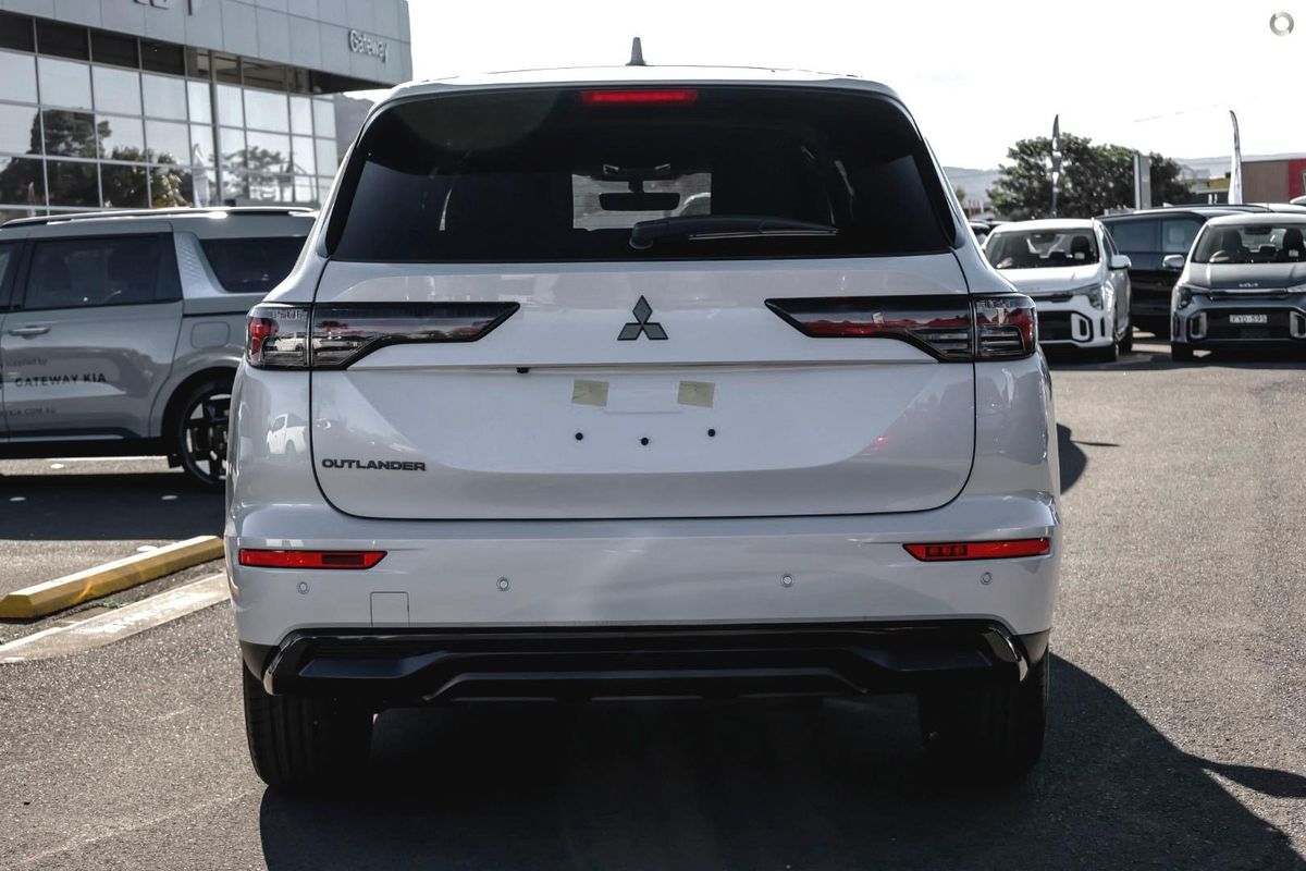 2026 Mitsubishi Outlander LS ZM