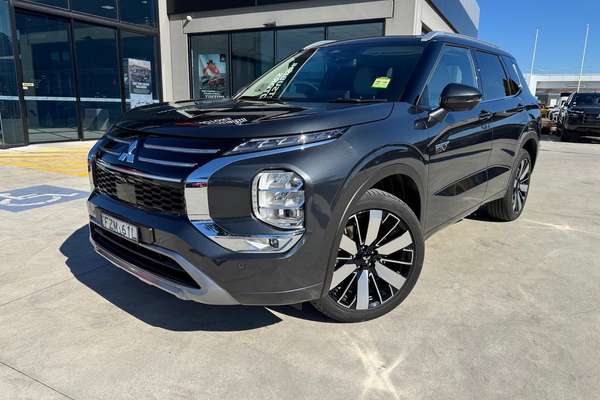 2025 Mitsubishi Outlander PHEV Exceed ZM