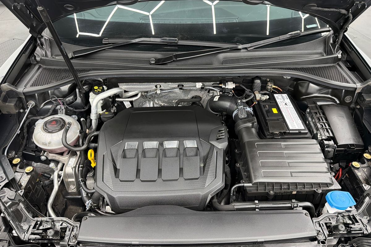 2022 Audi Q3 40 TFSI S line F3