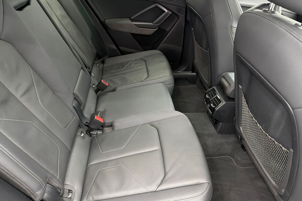2022 Audi Q3 40 TFSI S line F3
