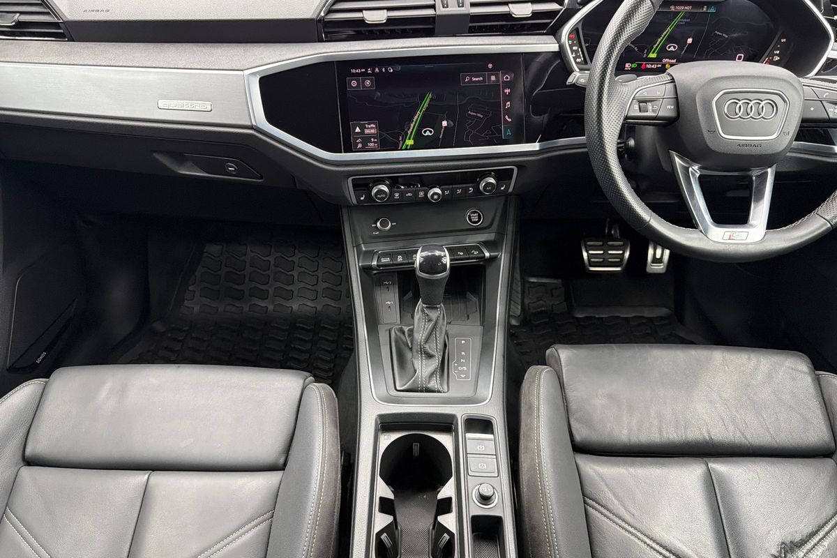 2022 Audi Q3 40 TFSI S line F3