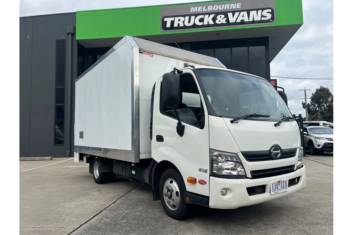 2017 Hino 300 Series 616 MWB