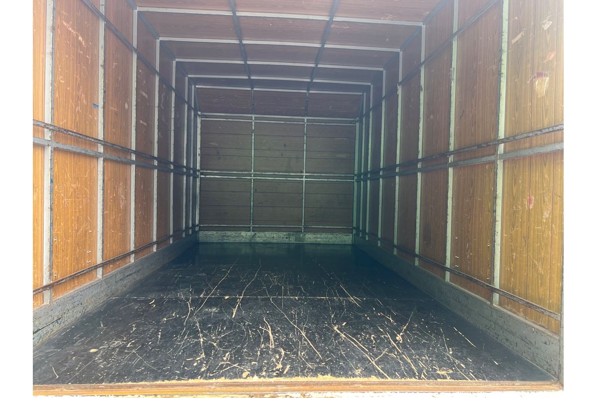 2017 Hino 300 Series 616 MWB
