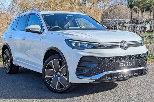 2026 Volkswagen Tiguan 200TSI eHybrid R-Line CT