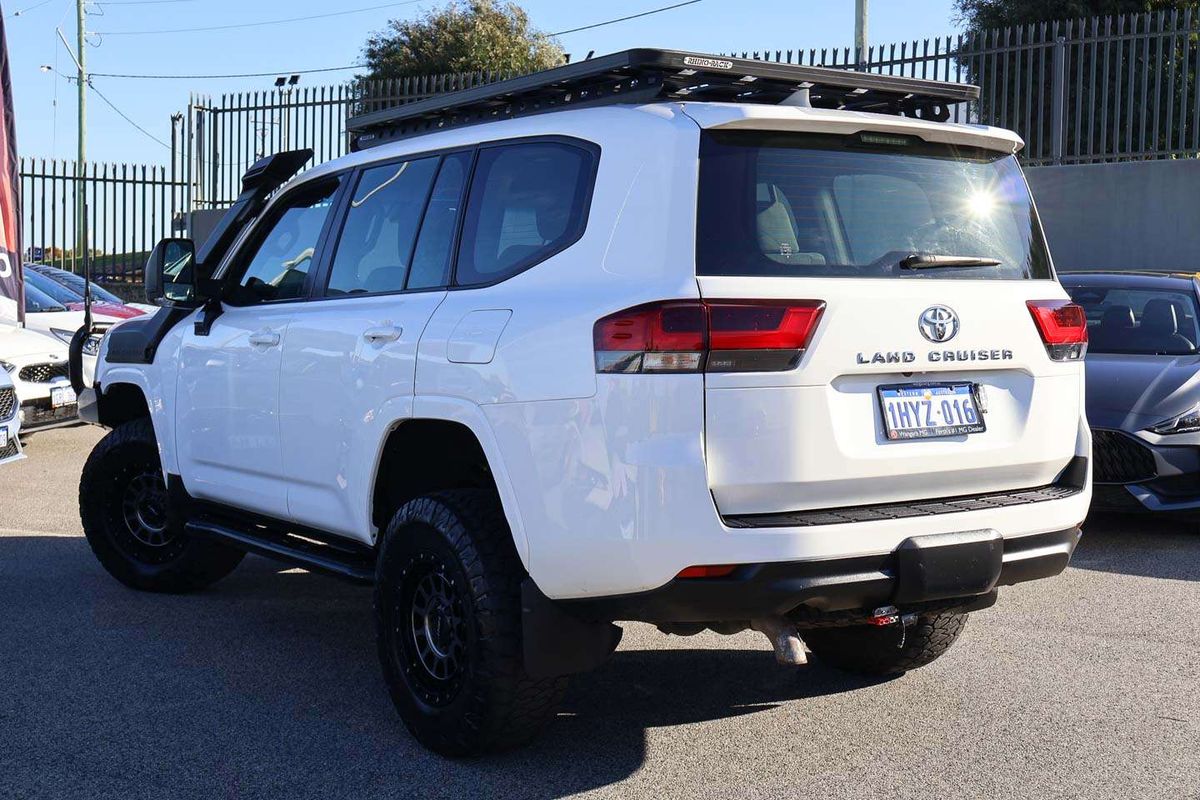 2023 Toyota Landcruiser GX FJA300R