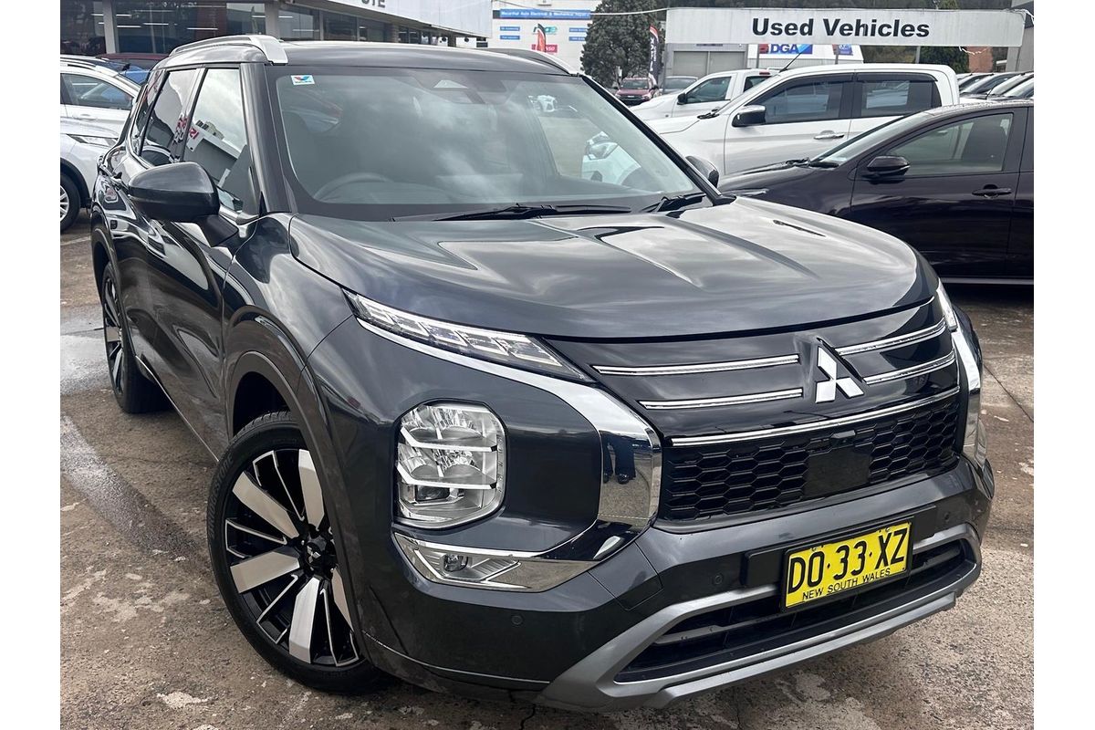 2025 Mitsubishi Outlander Exceed ZM