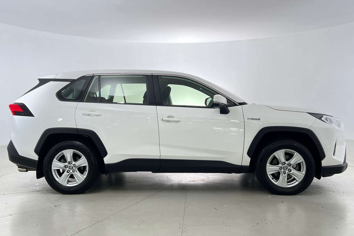 2021 Toyota RAV4 GX AXAH54R