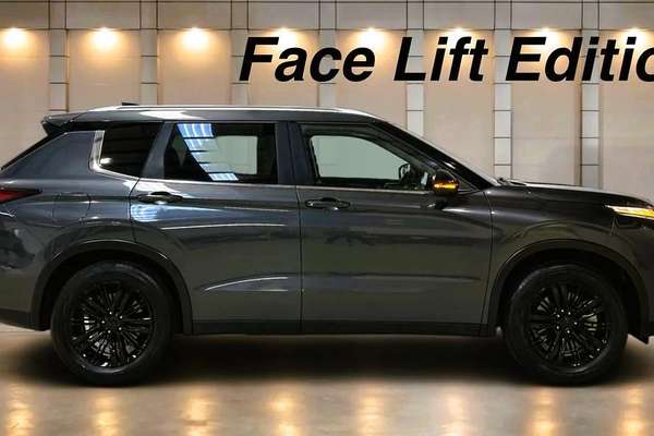2025 Mitsubishi Outlander ES ZM