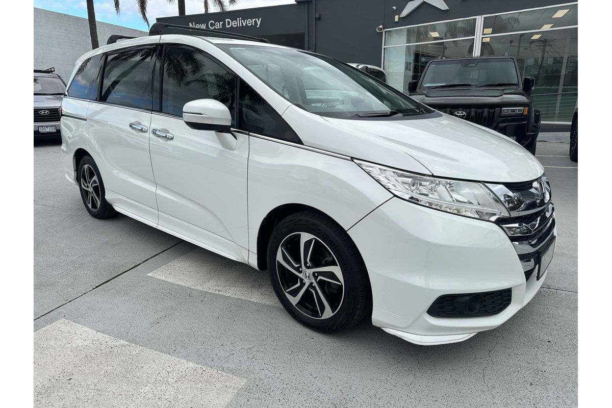 2015 Honda Odyssey VTi-L 5th Gen