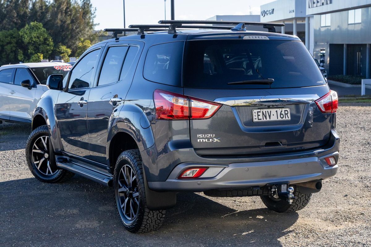 2021 Isuzu MU-X LS-U