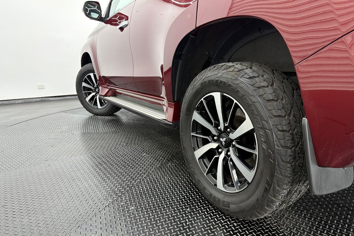 2017 Mitsubishi Pajero Sport Exceed QE