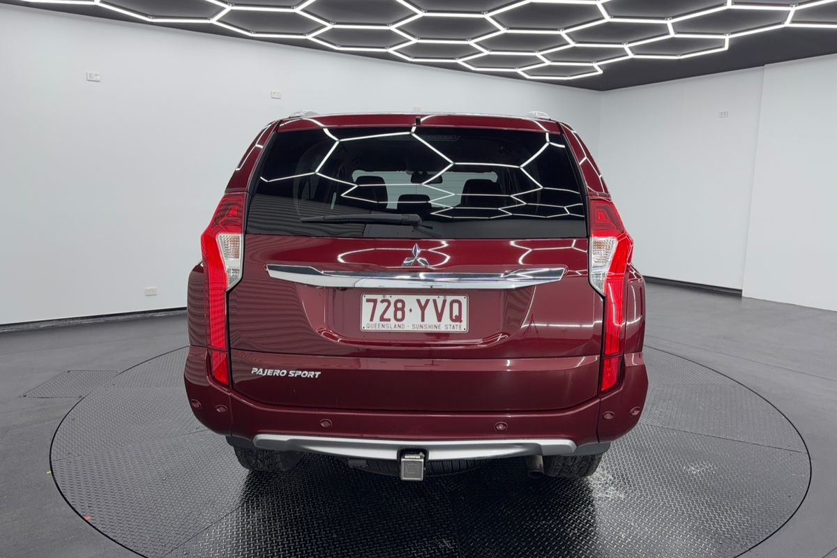 2017 Mitsubishi Pajero Sport Exceed QE