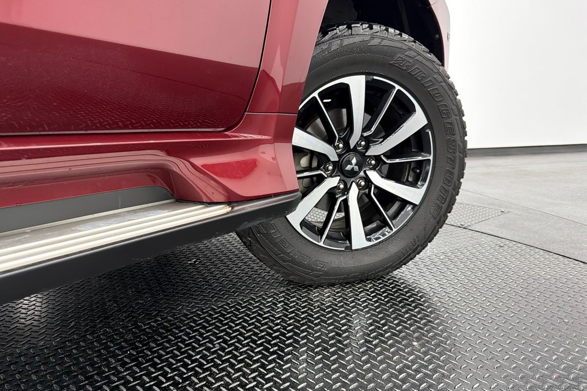 2017 Mitsubishi Pajero Sport Exceed QE