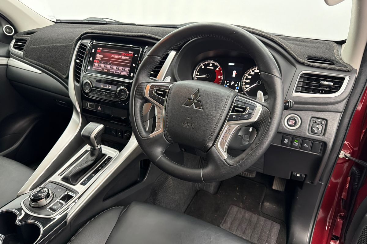 2017 Mitsubishi Pajero Sport Exceed QE