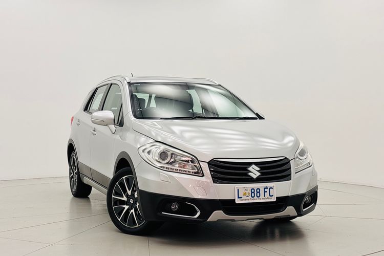 2015 Suzuki S-Cross GLX Prestige JY