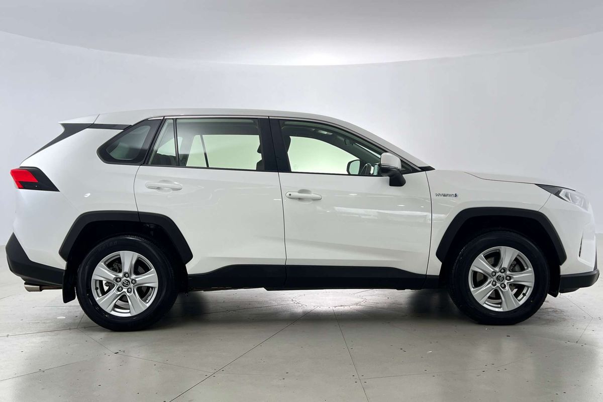 2019 Toyota RAV4 GX AXAH54R
