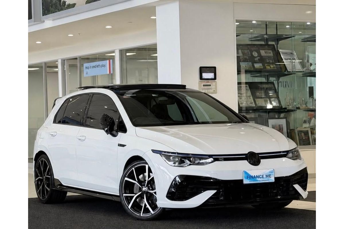 2024 Volkswagen Golf R 8