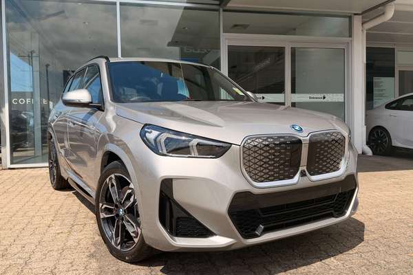 2026 BMW iX1 xDrive30 M Sport U11