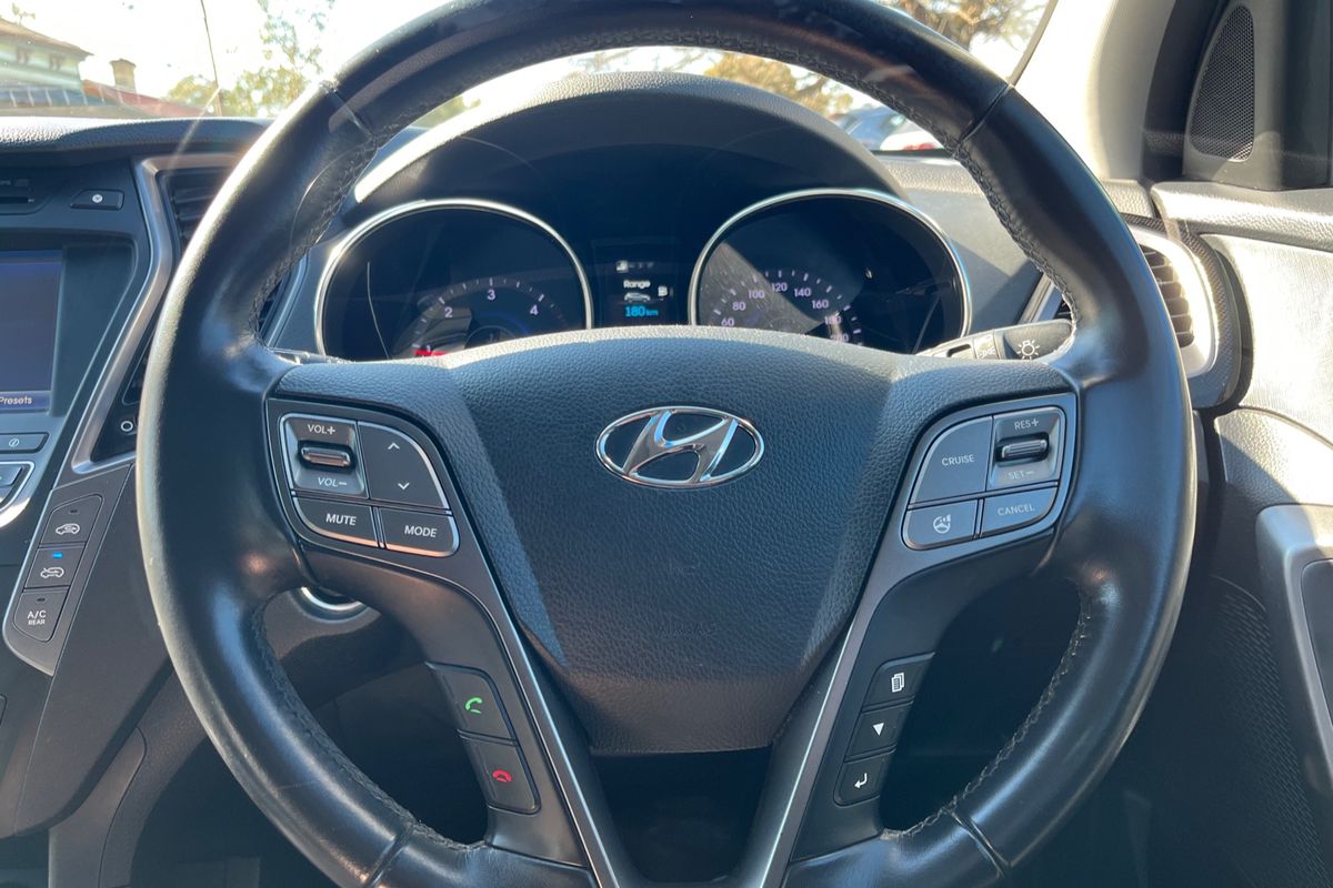2015 Hyundai Santa Fe SR DM2