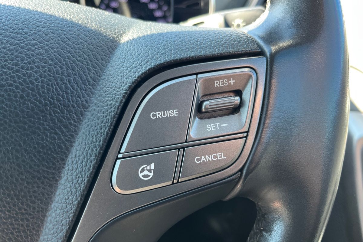 2015 Hyundai Santa Fe SR DM2