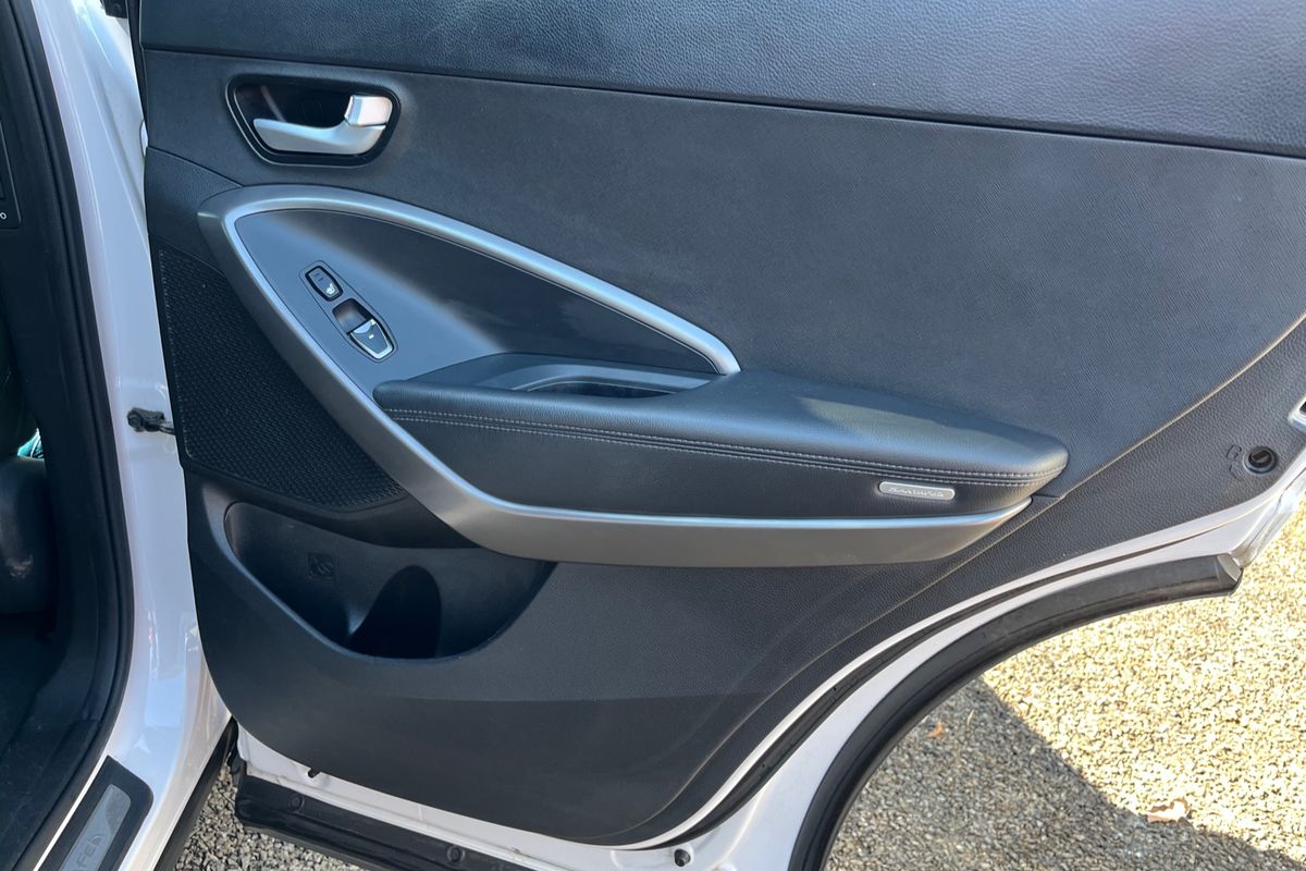 2015 Hyundai Santa Fe SR DM2
