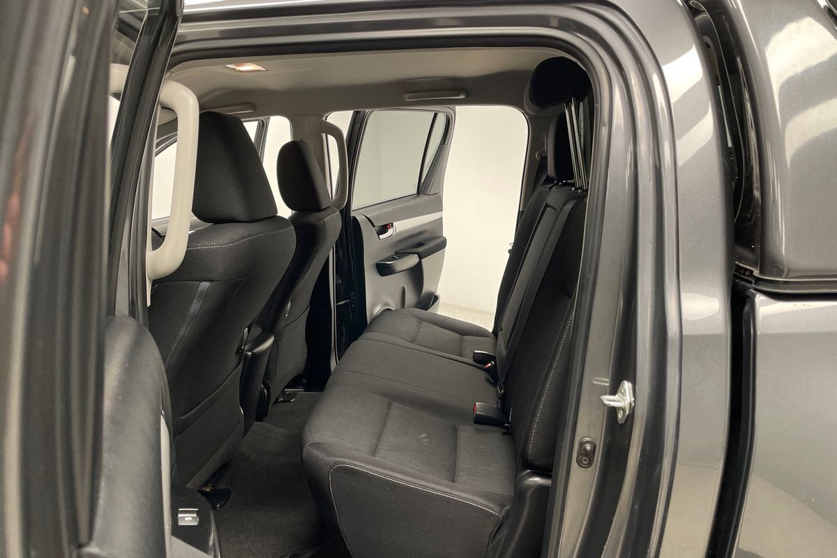 2016 Toyota Hilux SR5 GUN126R 4X4